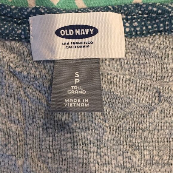 Scoop Neck Tee - Picture 2 of 5